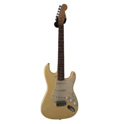 fender-squier-bullet-stratocaster-elektro-gitar